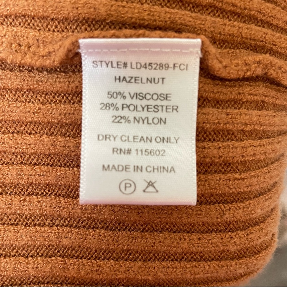 Lush Button Up Sweater Dress Size:L - Picture 5 of 6